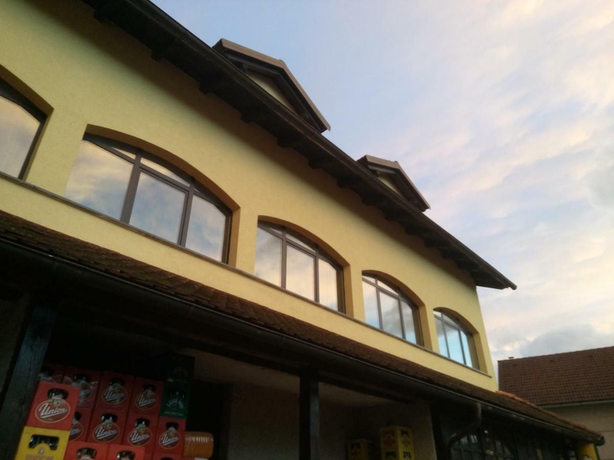 Gostilna Ulcar Hotel อิก ภายนอก รูปภาพ
